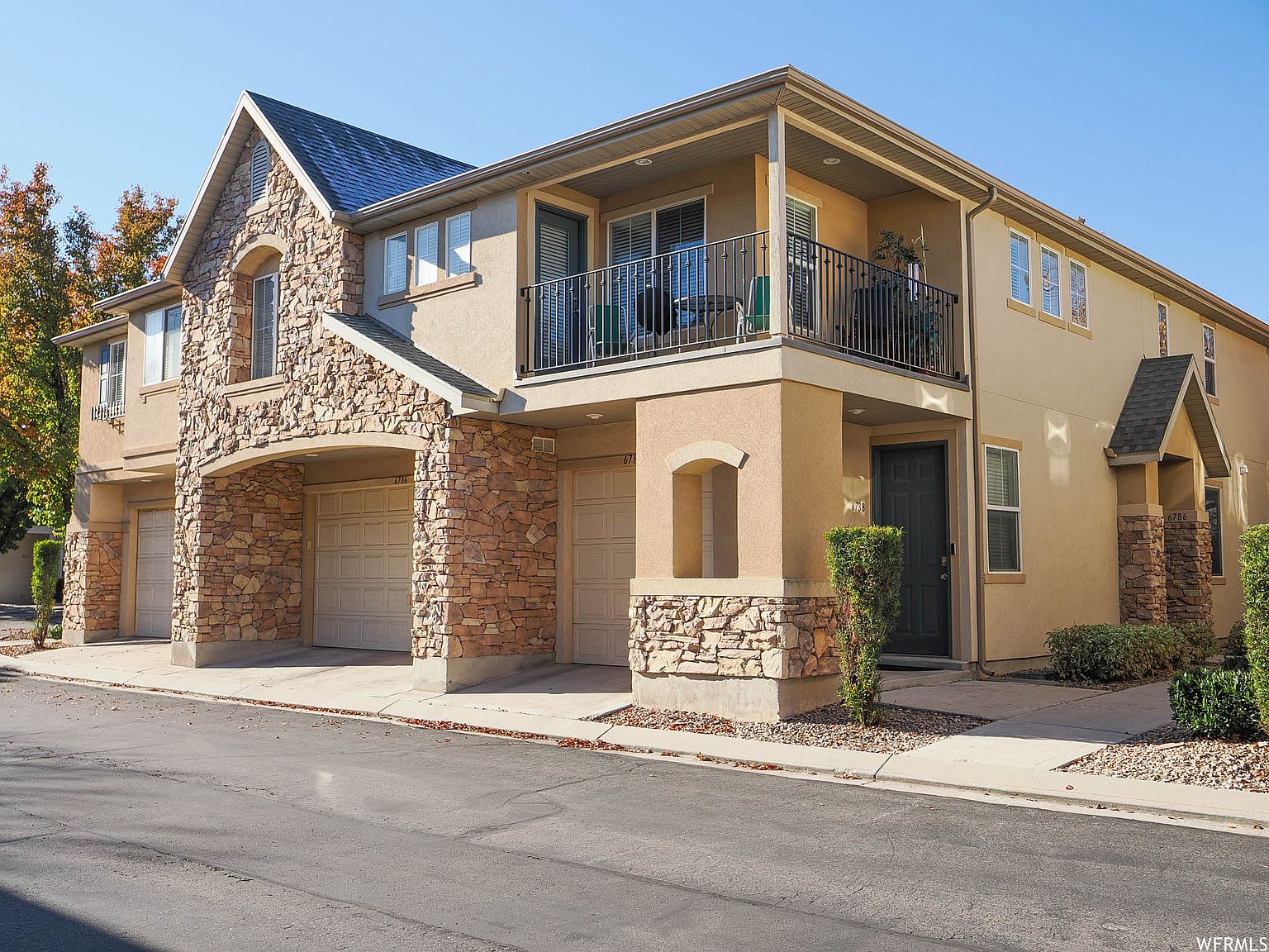 Rarely Available Townhouse in West Jordan, photo 2