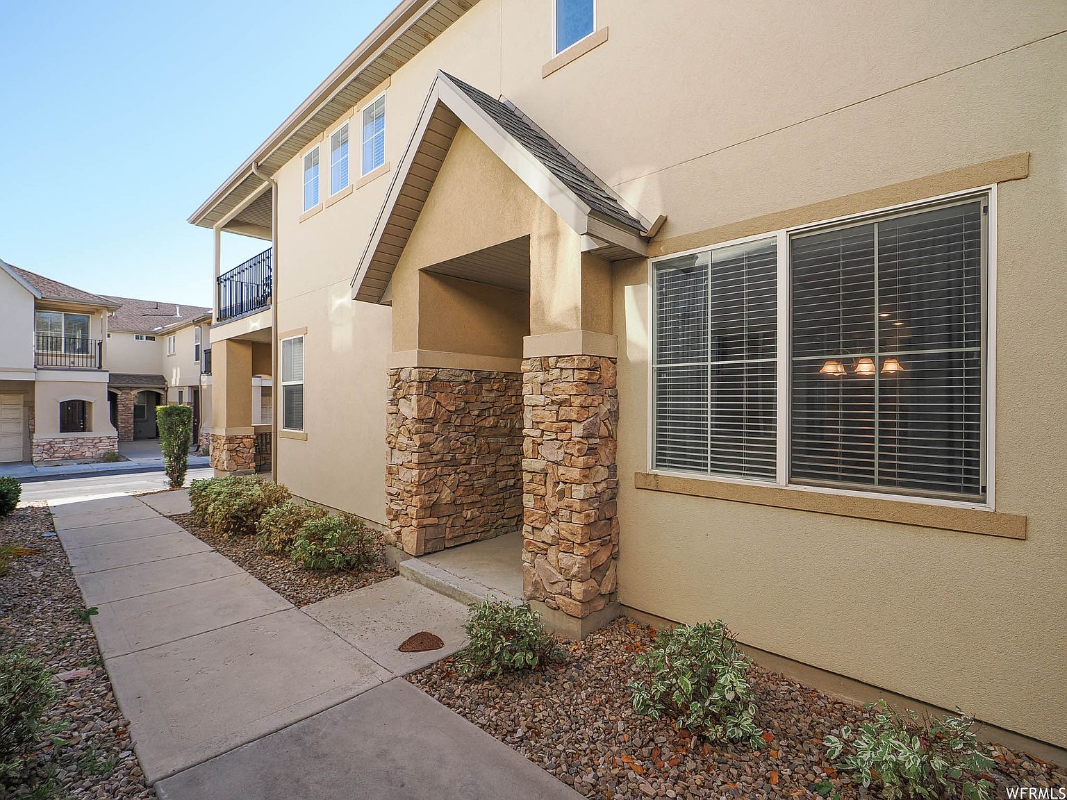Rarely Available Townhouse in West Jordan, photo 3