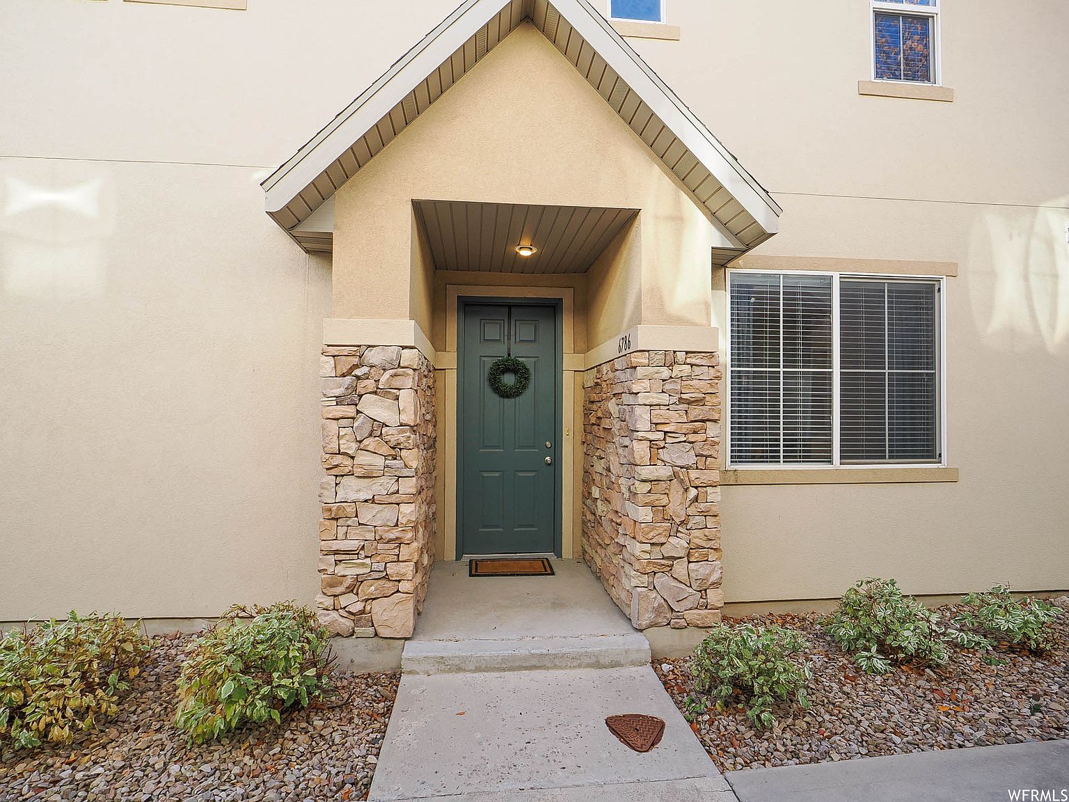 Rarely Available Townhouse in West Jordan, photo 4
