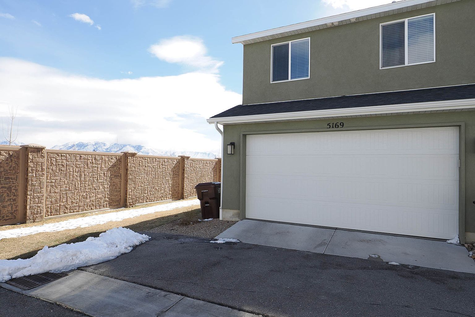 Comfort Meets Style in This Delightful Herriman Home, photo 4