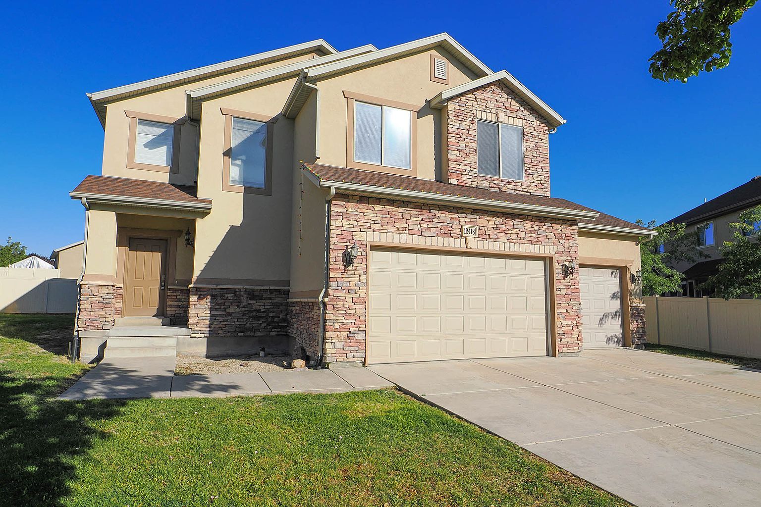 12418 S Omaha St, Riverton, photo 2