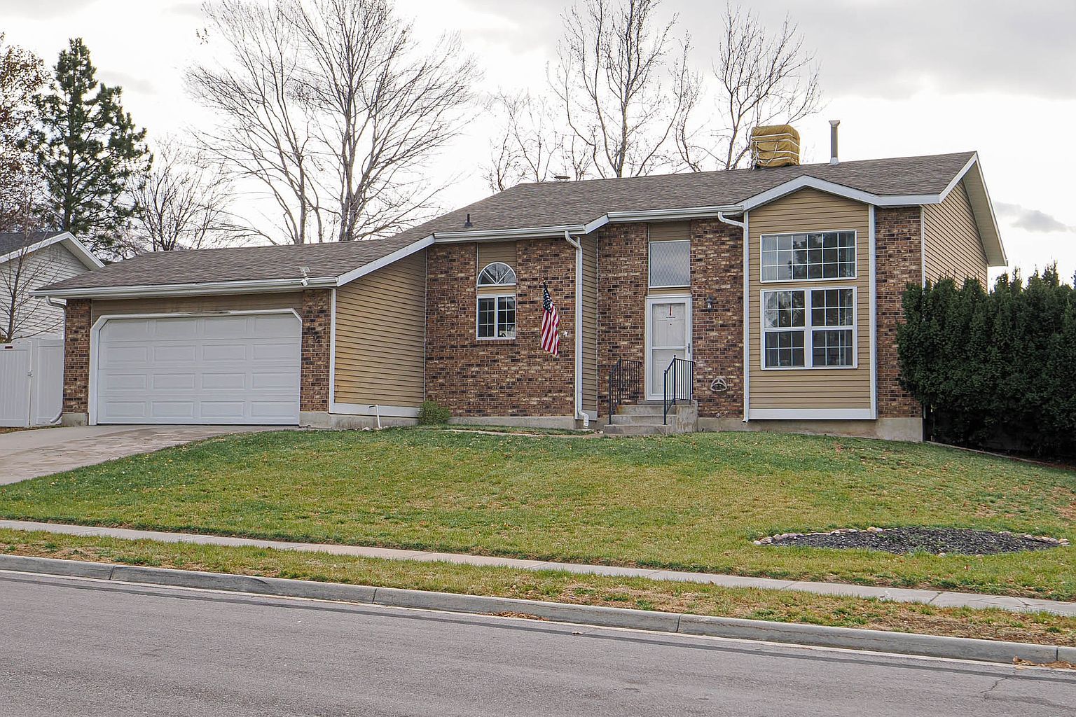 1104 E 10760 S, Sandy, photo 2
