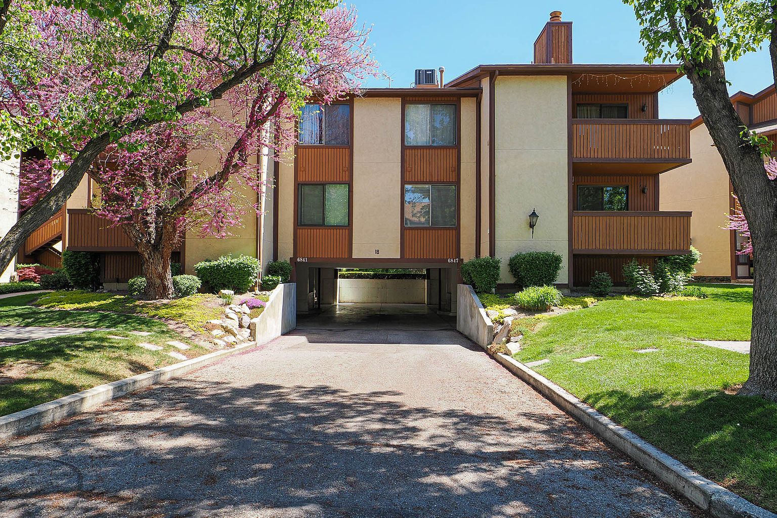 6847 S Countrywoods Cir #E18, Cottonwood Heights