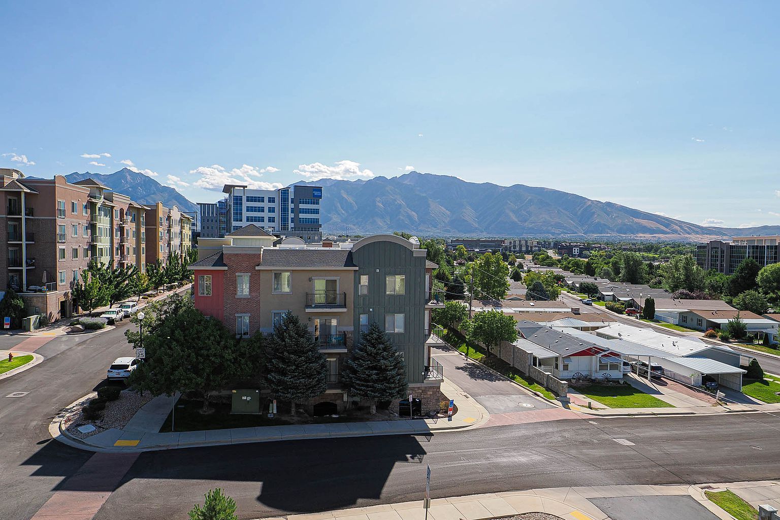 194 Albion Village Way APT 402, Sandy, photo 5