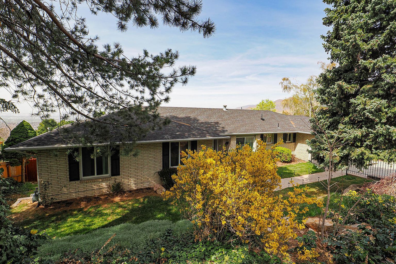 4532 S Jupiter Dr, Millcreek, photo 2