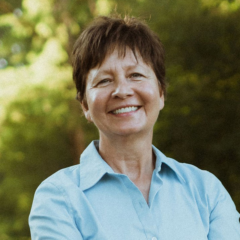 Shelly Caswell, Residential Broker